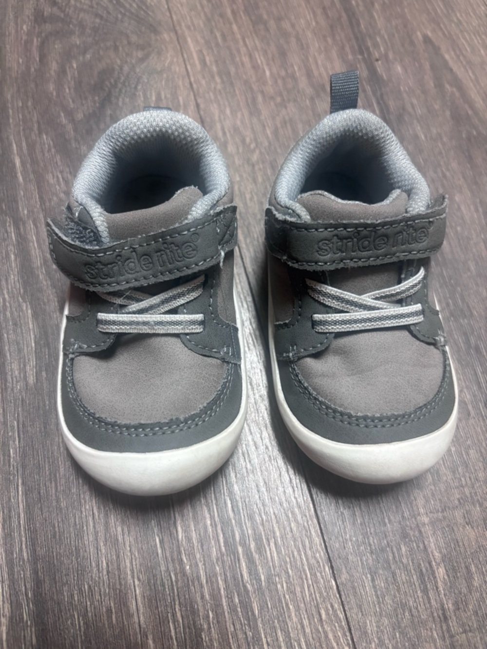 Stride Rite Kids' Gray Casual Sneakers - Easy Hook & Loop Closure